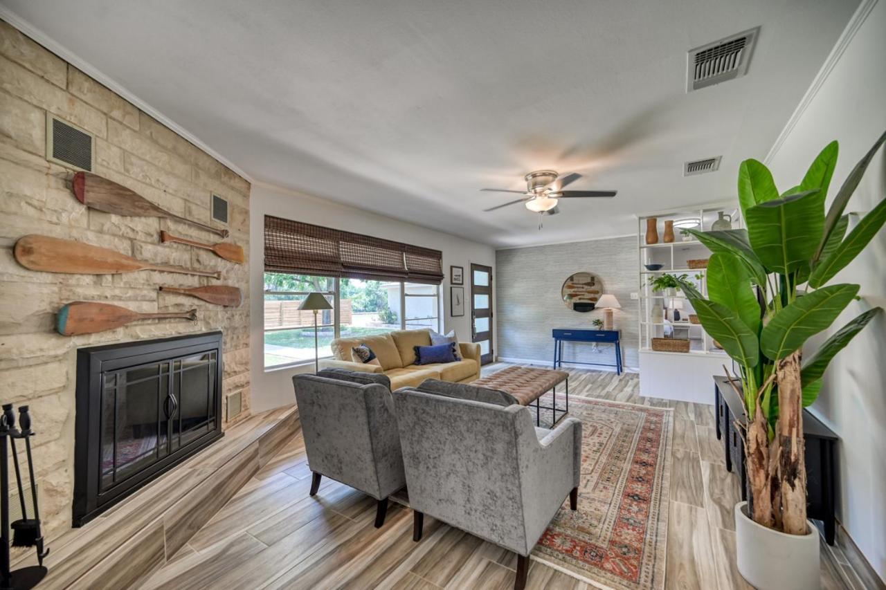 Luxury Lakefront Oasis With Boat Dock-Firepit McQueeney Εξωτερικό φωτογραφία